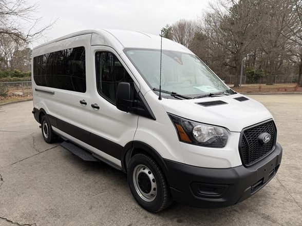 2026 Ford Transit Passenger Wagon T-350 148" Med Roof XL RWD