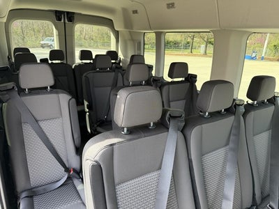 2026 Ford Transit Passenger Wagon T-350 148" Med Roof XL AWD
