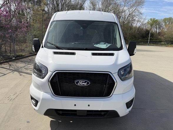 2026 Ford Transit Passenger Wagon T-350 148" Med Roof XL AWD