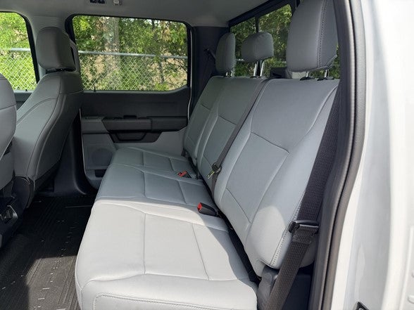 2026 Ford Super Duty F-450 DRW XL 4WD Crew Cab 179" WB 60" CA