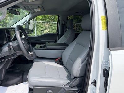2026 Ford Super Duty F-450 DRW XL 4WD Crew Cab 179" WB 60" CA