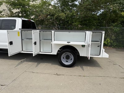 2026 Ford Super Duty F-450 DRW XL 4WD Crew Cab 179" WB 60" CA