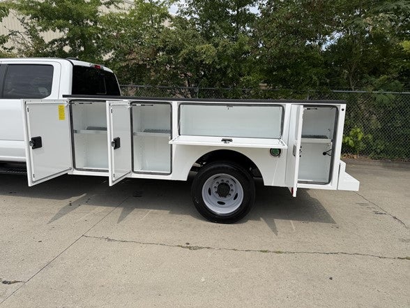 2026 Ford Super Duty F-450 DRW XL 4WD Crew Cab 179" WB 60" CA