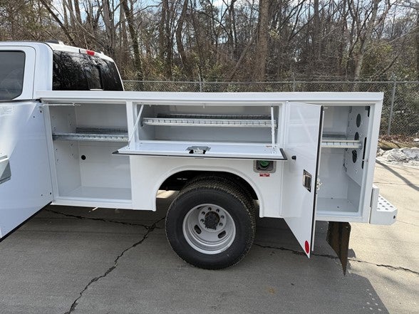 2026 Ford Super Duty F-350 DRW XL 4WD Crew Cab 179" WB 60" CA