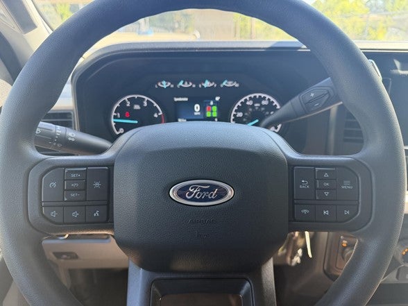 2026 Ford Super Duty F-350 DRW XL 4WD Crew Cab 179" WB 60" CA