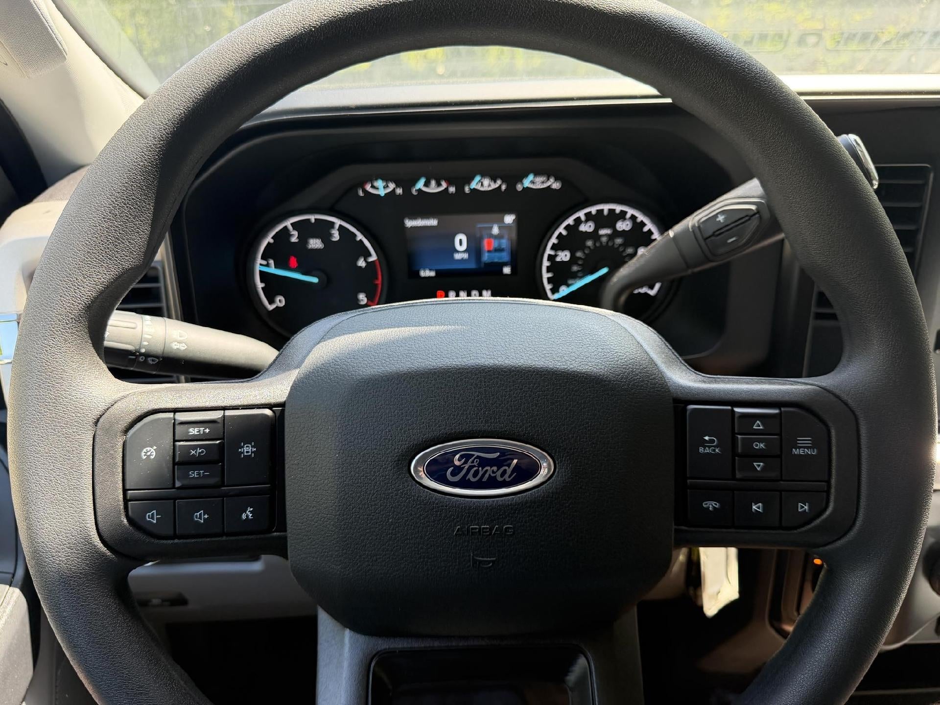 2026 Ford Super Duty F-350 DRW XL 4WD Crew Cab 179" WB 60" CA