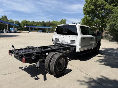 2026 Ford Super Duty F-350 DRW XL 4WD Crew Cab 179" WB 60" CA
