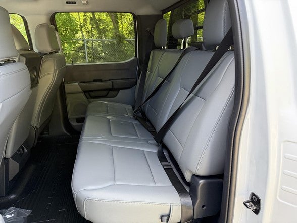 2026 Ford Super Duty F-350 DRW XL 4WD Crew Cab 179" WB 60" CA