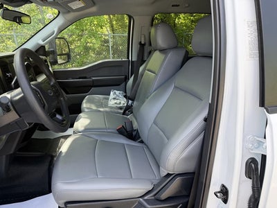 2026 Ford Super Duty F-350 DRW XL 4WD Crew Cab 179" WB 60" CA