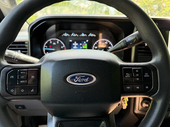 2026 Ford Super Duty F-350 DRW XL 4WD Crew Cab 179" WB 60" CA