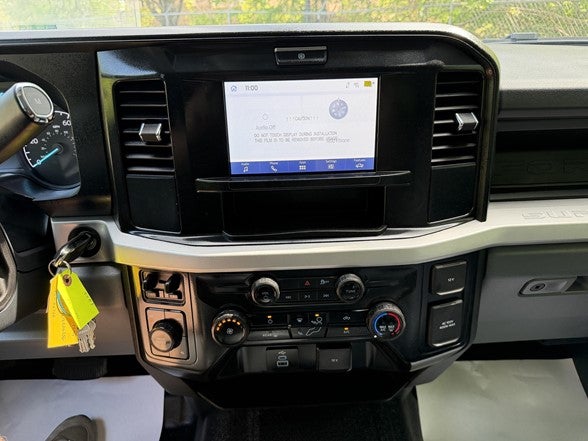 2026 Ford Super Duty F-350 DRW XL 4WD Crew Cab 179" WB 60" CA