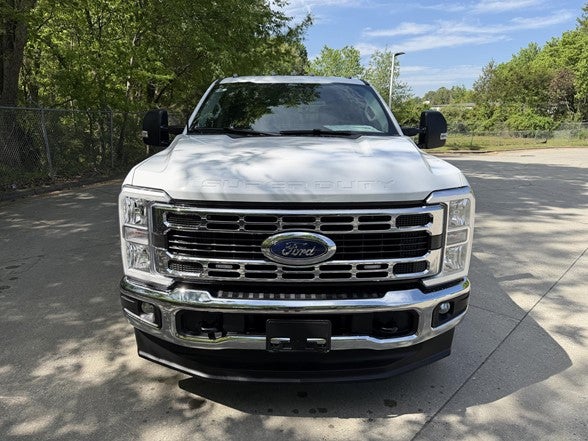 2026 Ford Super Duty F-350 DRW XL 4WD Crew Cab 179" WB 60" CA