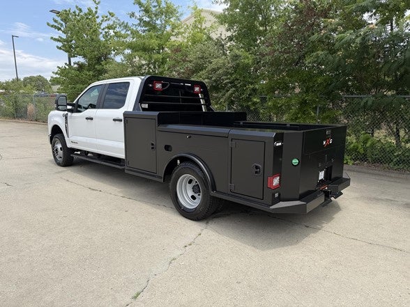2026 Ford Super Duty F-350 DRW XL 4WD Crew Cab 179" WB 60" CA