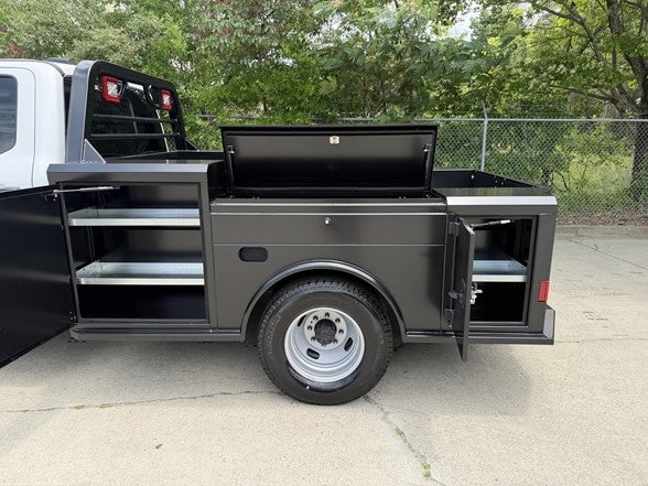 2026 Ford Super Duty F-350 DRW XL 4WD Crew Cab 179" WB 60" CA