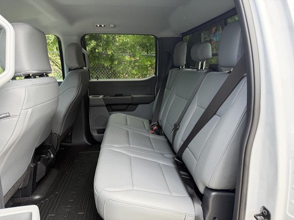 2026 Ford Super Duty F-350 DRW XL 4WD Crew Cab 179" WB 60" CA
