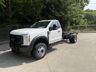 2026 Ford Super Duty F-550 DRW XL 4WD Reg Cab 145" WB 60" CA