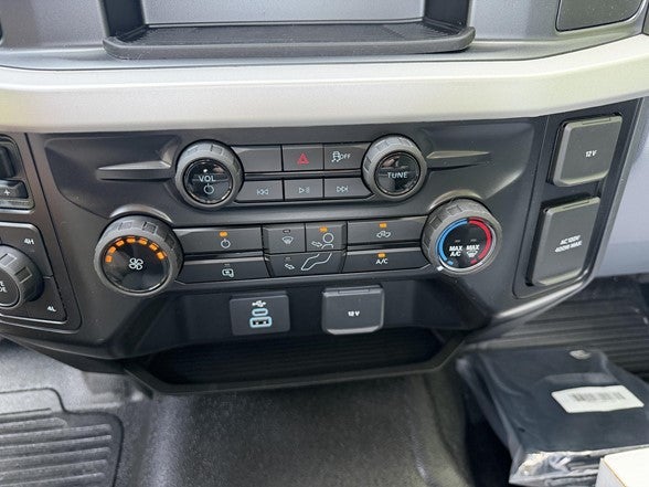2026 Ford Super Duty F-550 DRW XL 4WD Reg Cab 145" WB 60" CA