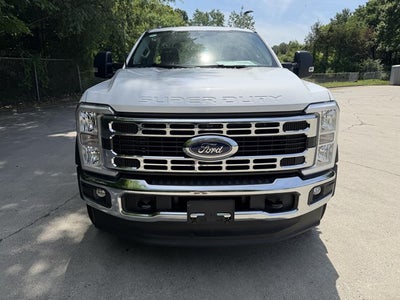 2026 Ford Super Duty F-550 DRW XL 4WD Reg Cab 145" WB 60" CA