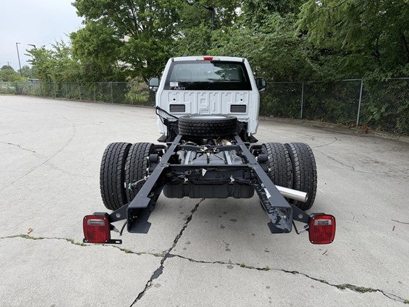 2026 Ford Super Duty F-600 DRW XL 4WD Reg Cab 145" WB 60" CA
