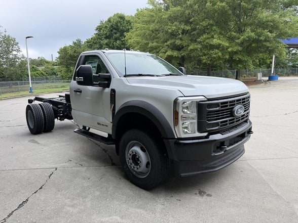 2026 Ford Super Duty F-600 DRW XL 4WD Reg Cab 145" WB 60" CA