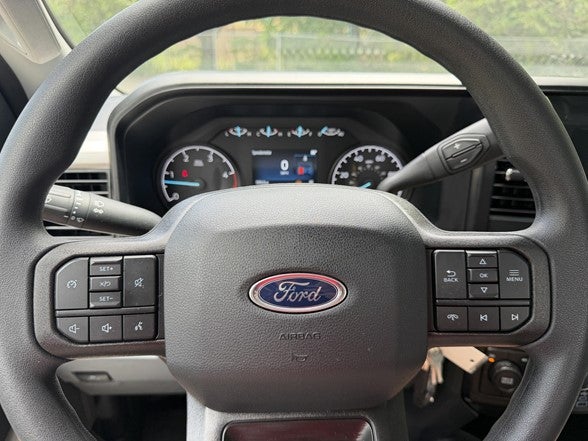 2025 Ford Super Duty F-600 DRW XL 4WD Reg Cab 145" WB 60" CA