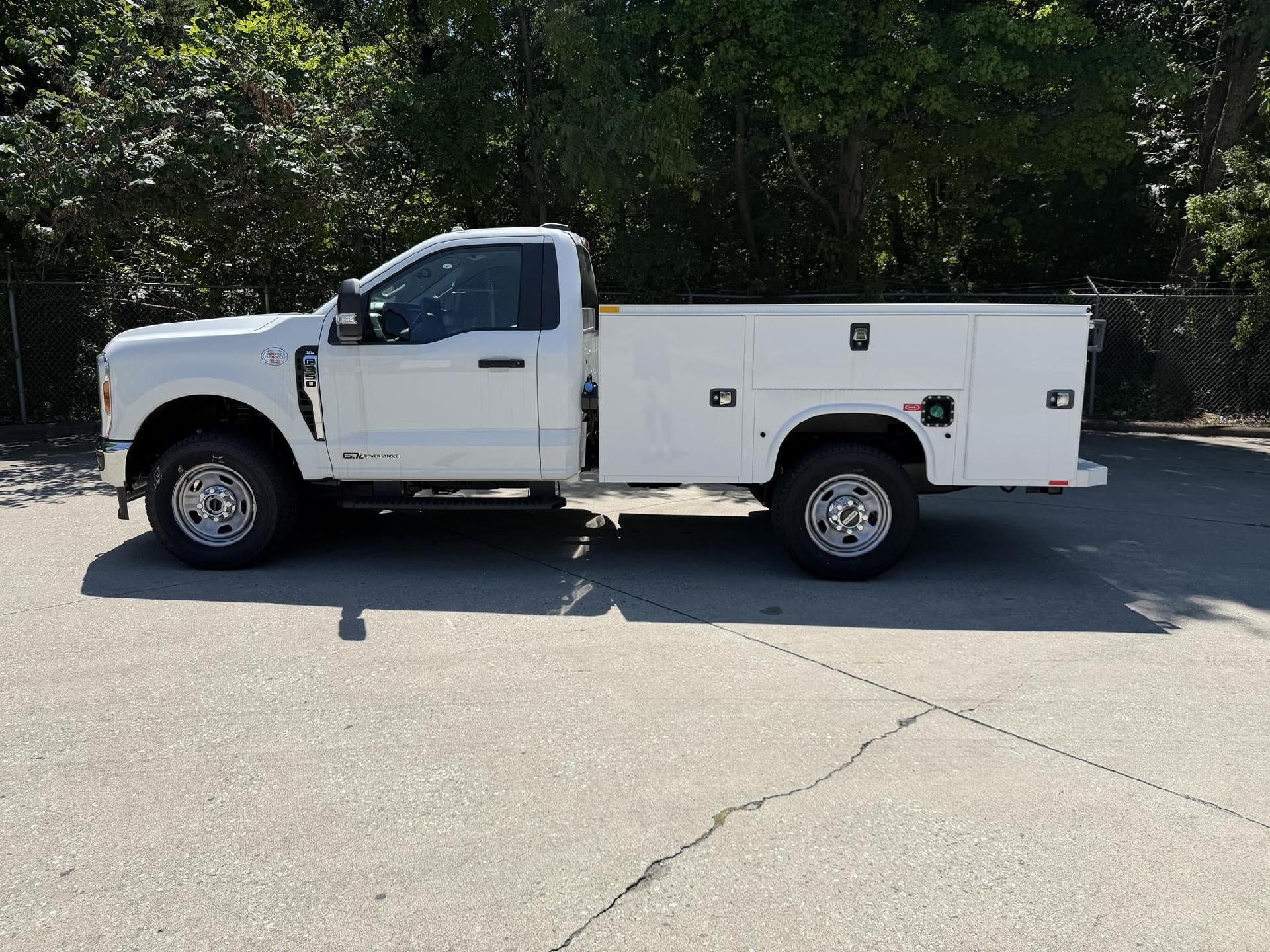 2025 Ford Super Duty F-350 SRW Service Body