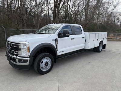 2026 Ford Super Duty F-550 DRW XL 4WD Crew Cab 179" WB 60" CA