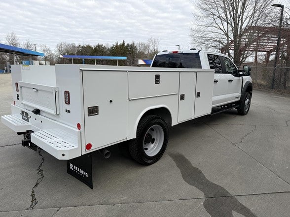 2026 Ford Super Duty F-550 DRW XL 4WD Crew Cab 179" WB 60" CA