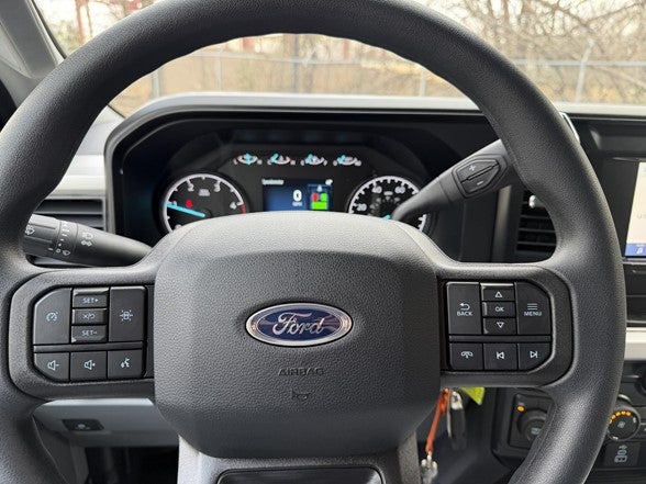 2026 Ford Super Duty F-550 DRW XL 4WD Crew Cab 179" WB 60" CA