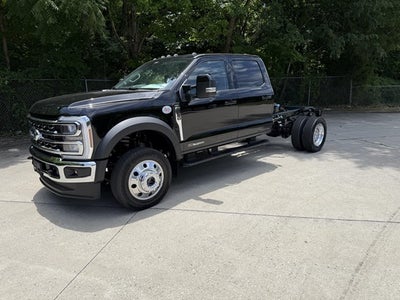 2026 Ford Super Duty F-550 DRW XL 4WD Crew Cab 179" WB 60" CA