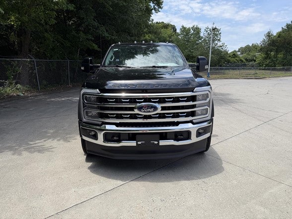 2026 Ford Super Duty F-550 DRW XL 4WD Crew Cab 179" WB 60" CA