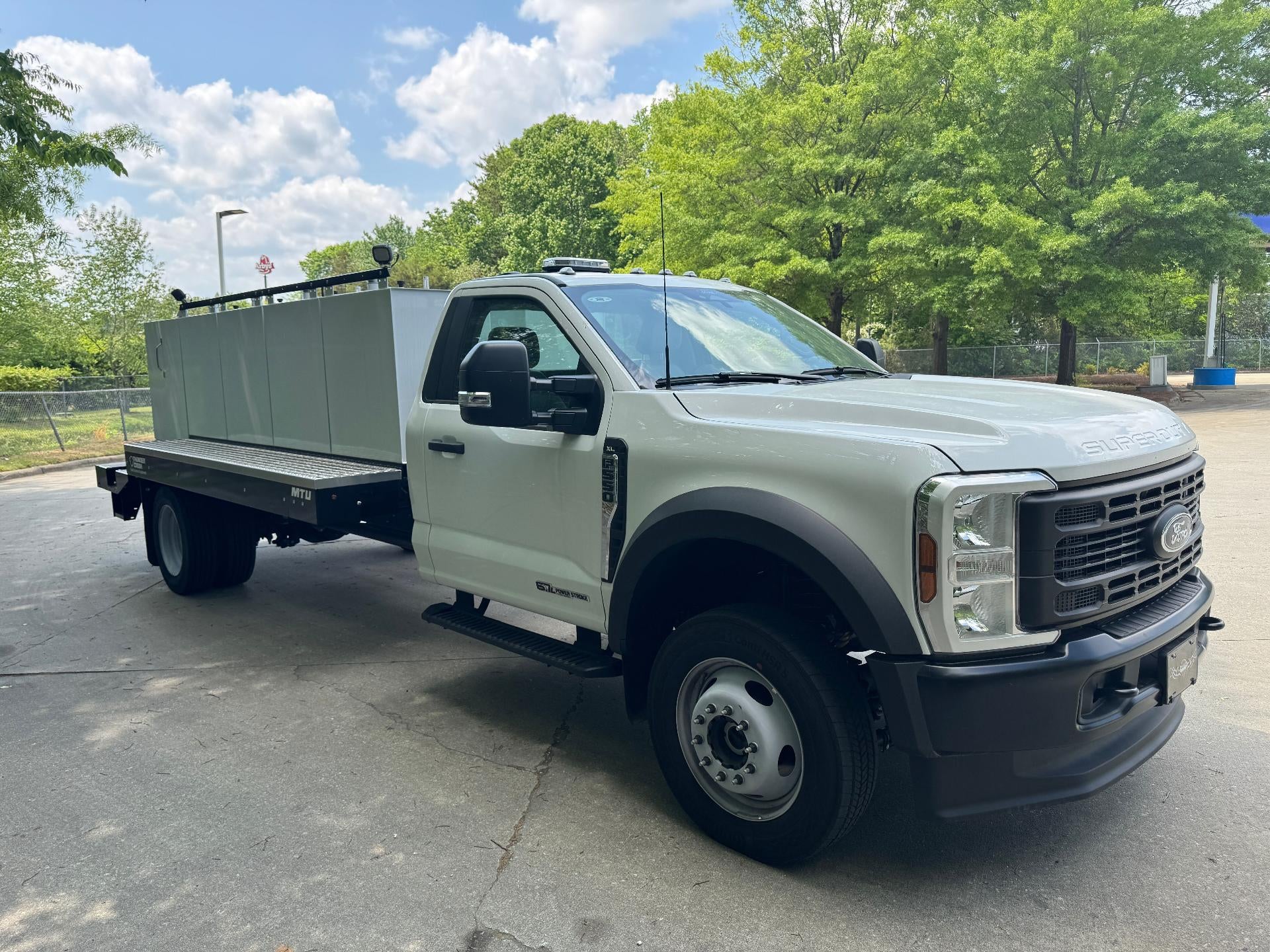 2024 Ford Super Duty F-550 DRW XL 4WD Reg Cab 145" WB 60" CA