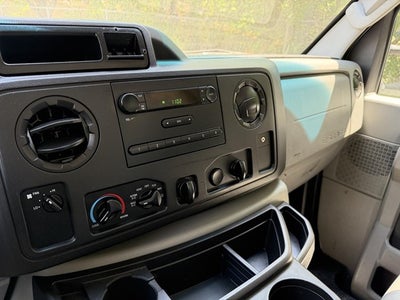 2016 Ford Econoline Commercial Cutaway E-350 Super Duty 138" SRW