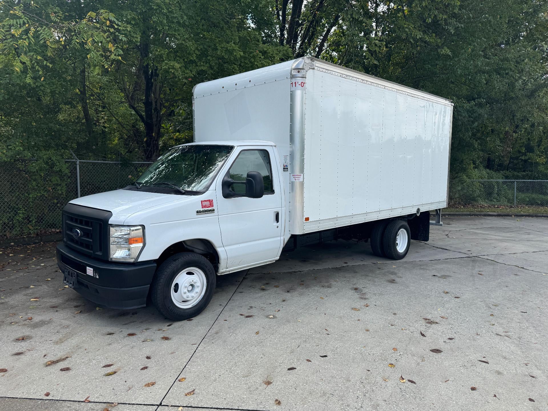 2024 Ford E-Series Cutaway E-350 SRW 138" WB