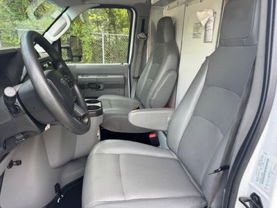 2024 Ford E-Series Cutaway E-350 SRW 138" WB