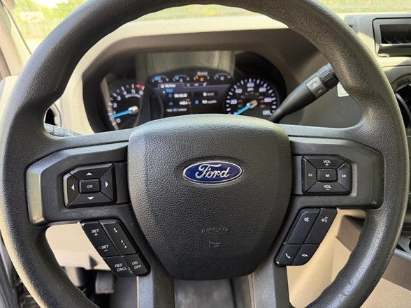 2022 Ford E-Series Cutaway E-350 SRW 138" WB