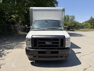 2022 Ford E-Series Cutaway E-350 SRW 138" WB