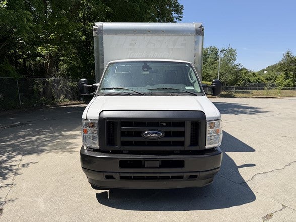 2022 Ford E-Series Cutaway E-350 SRW 138" WB