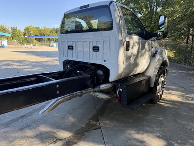 2027 Ford Super Duty F-750 F-750 SD Diesel Straight Frame