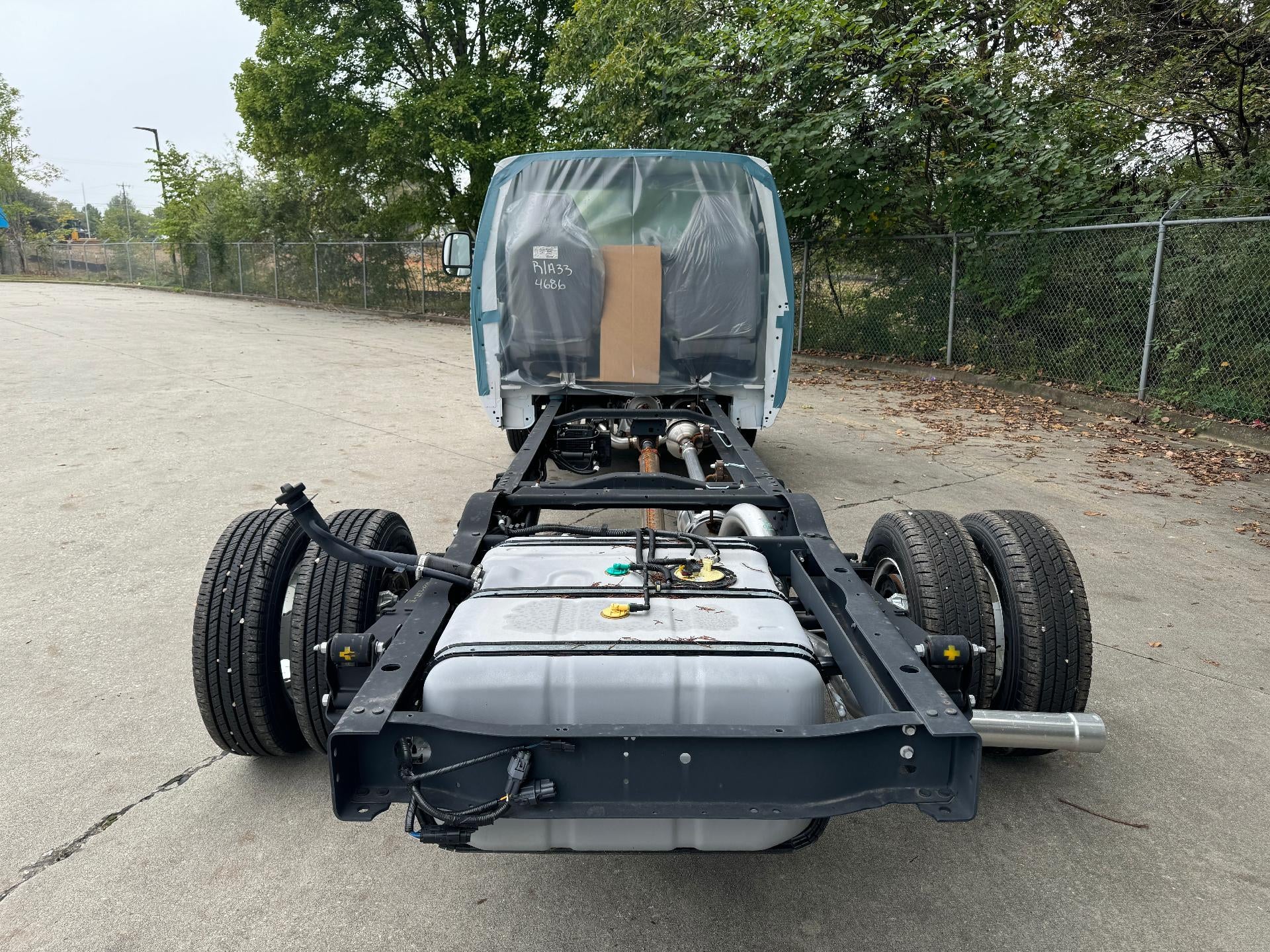 2025 Ford E-Series Cutaway E-450 DRW 176" WB