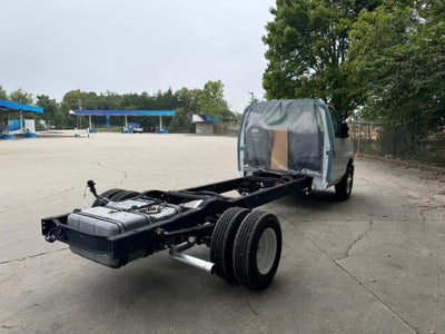 2025 Ford E-Series Cutaway E-450 DRW 176" WB