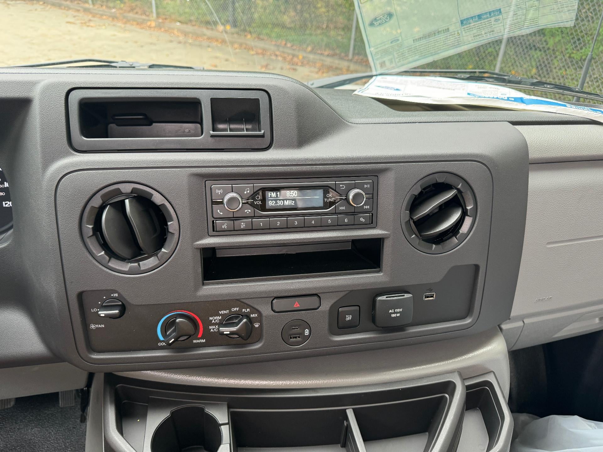 2025 Ford E-Series Cutaway E-450 DRW 158" WB