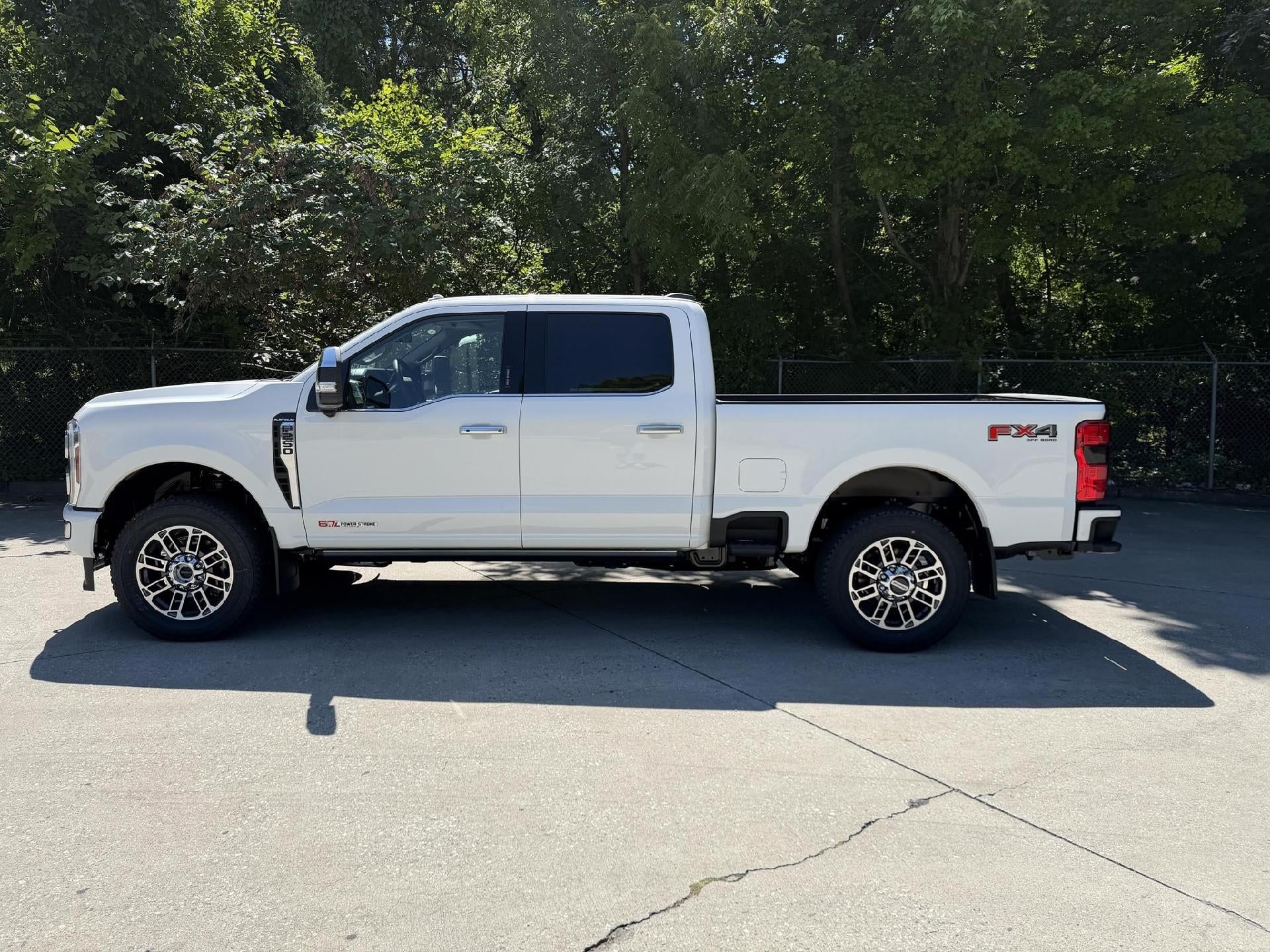 2026 Ford Super Duty F-250 SRW XL 4WD Crew Cab 6.75' Box