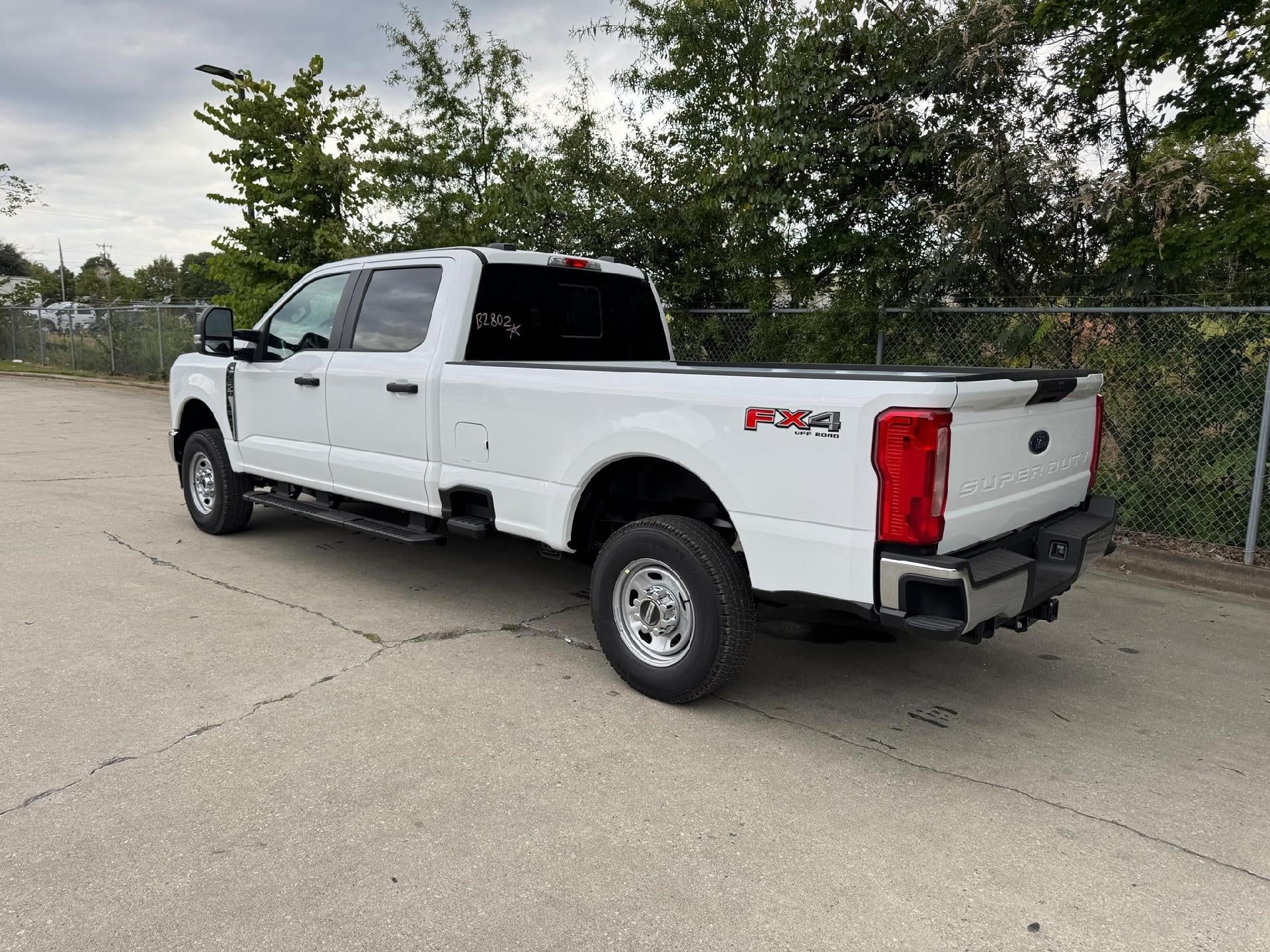 2026 Ford Super Duty F-250 SRW XL 4WD Crew Cab 8' Box