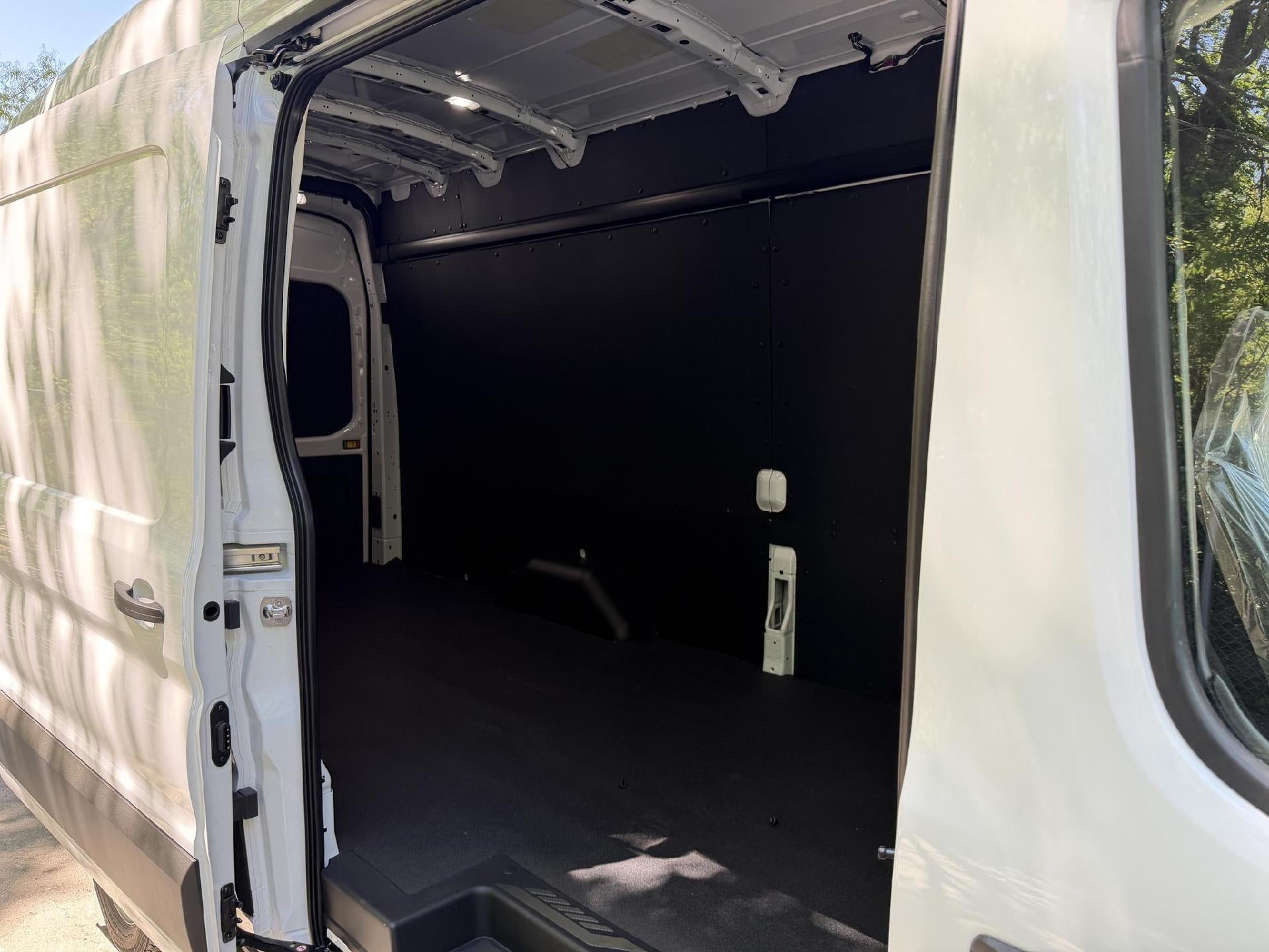 2026 Ford Transit Cargo Van T-350 148" EL Hi Rf 9500 GVWR RWD