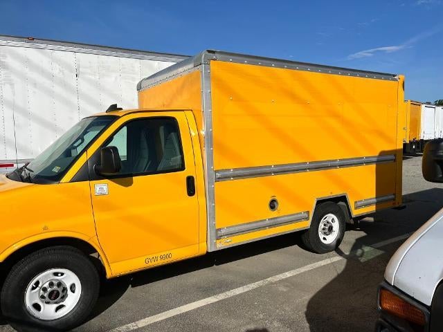 2017 GMC Savana Commercial Cutaway 3500 Van 139"