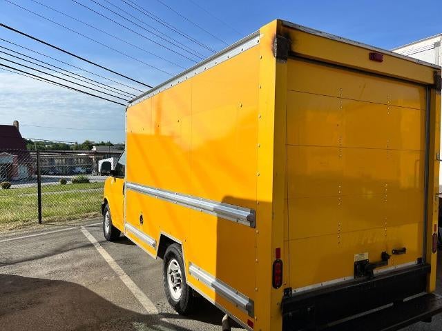 2017 GMC Savana Commercial Cutaway 3500 Van 139"