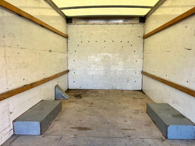 2017 GMC Savana Commercial Cutaway 3500 Van 139"