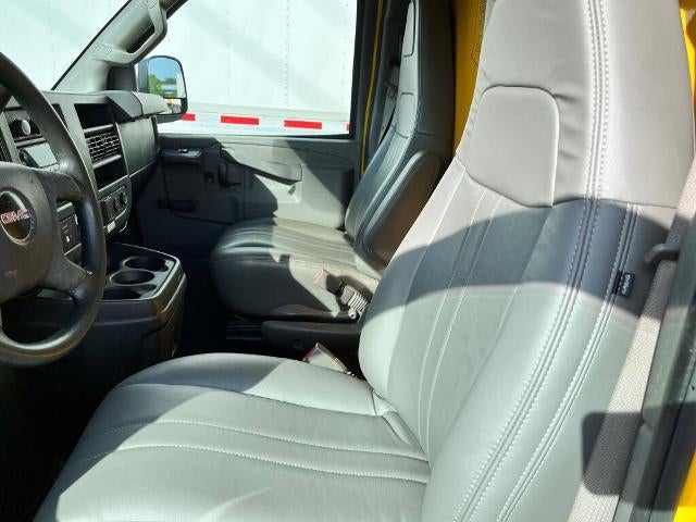 2017 GMC Savana Commercial Cutaway 3500 Van 139"