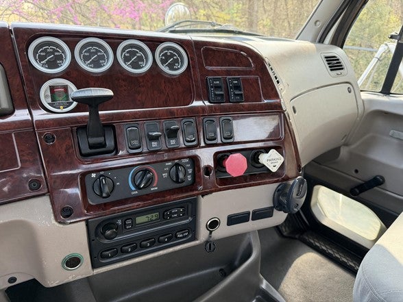 2007 Sterling A9500 Base